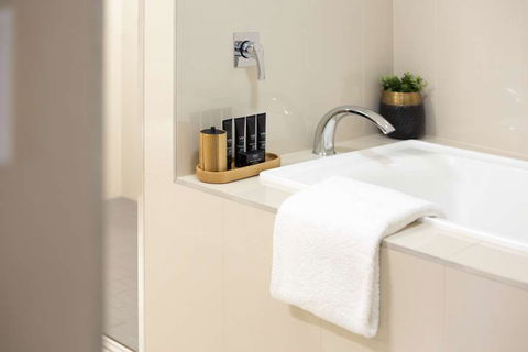 H On Smith Hotel - Accommodation Sydney 3