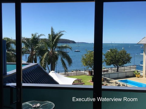 Mariners On The Waterfront - Sydney 4u 10