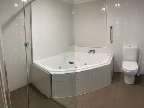 Bathurst Heritage Motor Inn - Sydney 4u 3