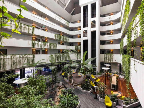 Novotel Darwin Atrium - Accommodation Sydney 0