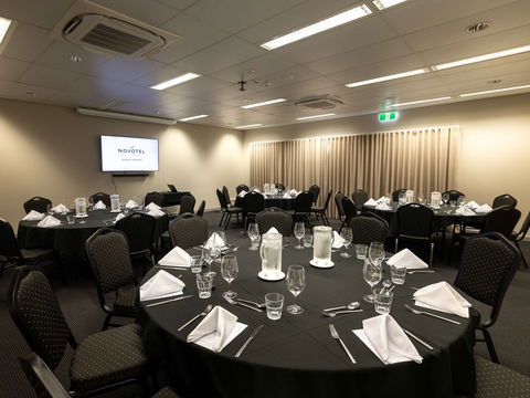 Novotel Darwin Airport Hotel - Sydney 4u 10