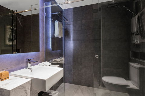 Gambaro Hotel - Sydney 4u 2