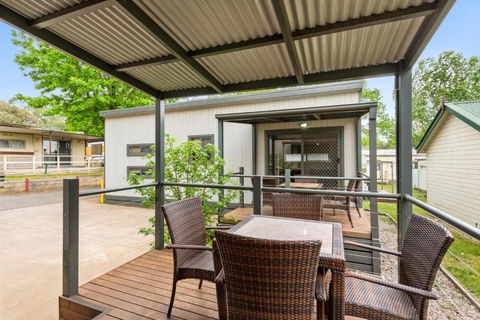 Discovery Parks Lake Hume - Sydney 4u 2