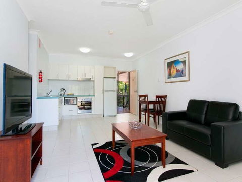 Cairns City Palms - Sydney 4u 2