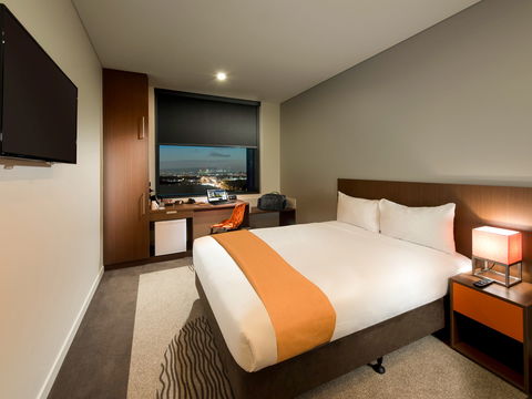 Ibis Brisbane Airport Hotel - Sydney 4u 1