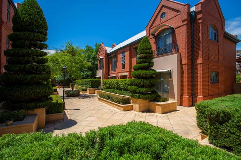 Majestic Old Lion Apartments - Accommodation Sydney 1