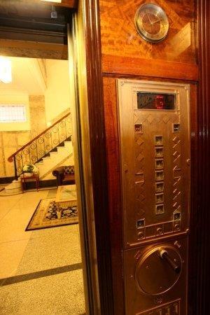 ULTIQA Rothbury Hotel - Sydney 4u 1