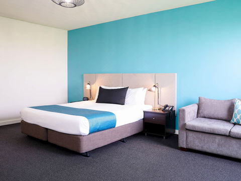 Mantra Melbourne Melton - Sydney 4u 2