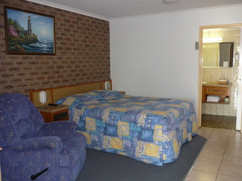Lantern Motor Inn - Accommodation Sydney 1