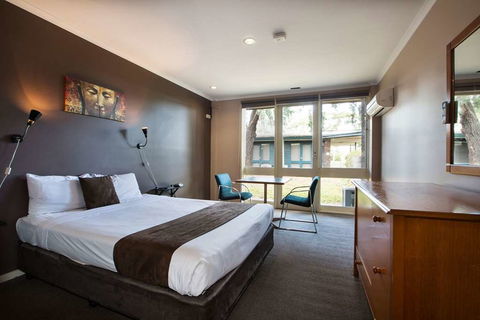 Burvale Hotel - Accommodation Sydney 3