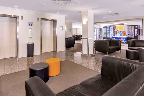 Comfort Inn & Suites Goodearth - Sydney Resort 4