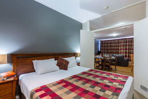 Mont Clare Boutique Apartments - Sydney Resort 4