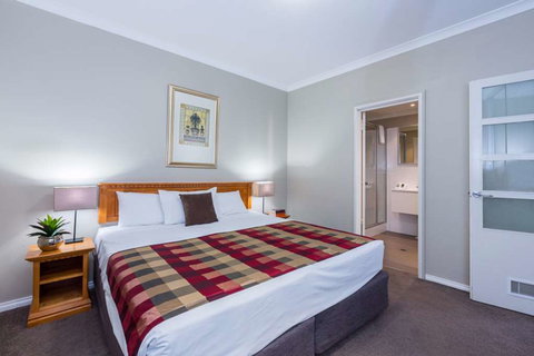 Mont Clare Boutique Apartments - Sydney Resort 6