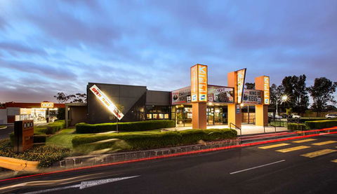 Nightcap At Keysborough Hotel - Sydney 4u 0