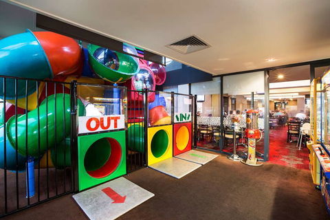 Nightcap At Keysborough Hotel - Sydney 4u 8