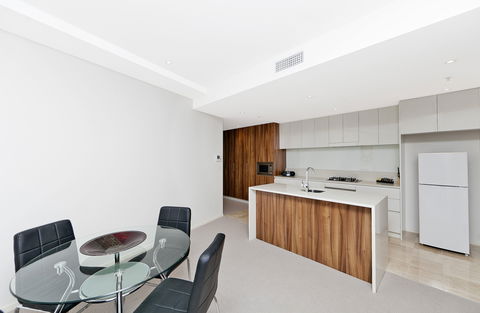 Astra Canberra Manhattan - Sydney 4u 15