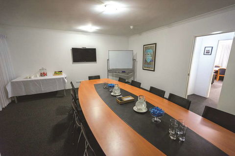 Perth Ascot Central Apartment Hotel - Sydney 4u 4