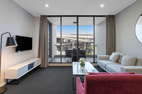 Meriton Suites North Ryde - Sydney 4u 5