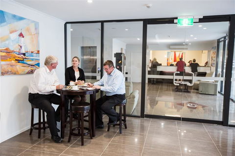 Gladstone Central Plaza Apartment Hotel - Sydney 4u 6