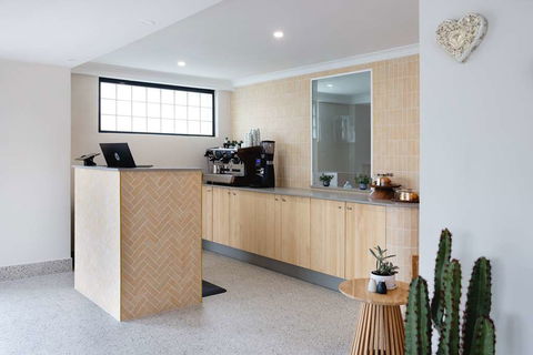 Hotel Hacienda - Accommodation Sydney 1
