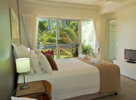 Noosa Riviera Resort - Sydney 4u 1