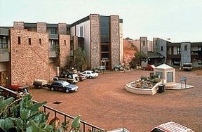 Desert Cave Hotel - Accommodation Sydney 0