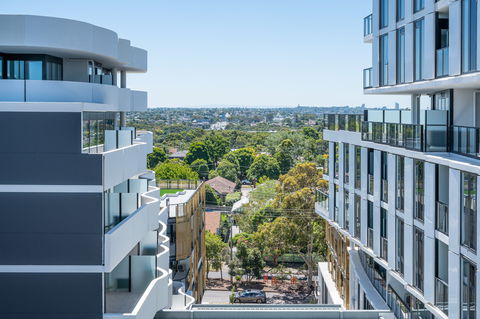 Oros Plus Hotel - Sydney 4u 1