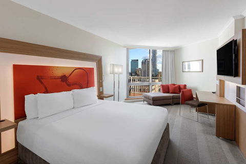 Amora Hotel Brisbane - Sydney 4u 1