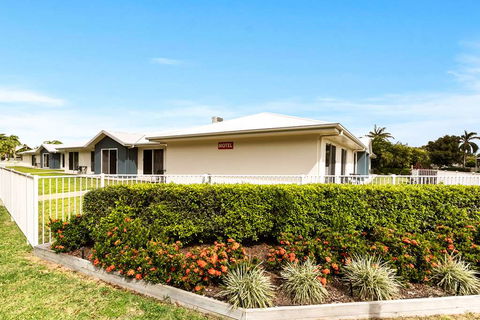 Econo Lodge Beachside - Sydney 4u 1