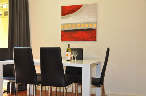 RNR Apartments, Adelaide - Sydney 4u 2