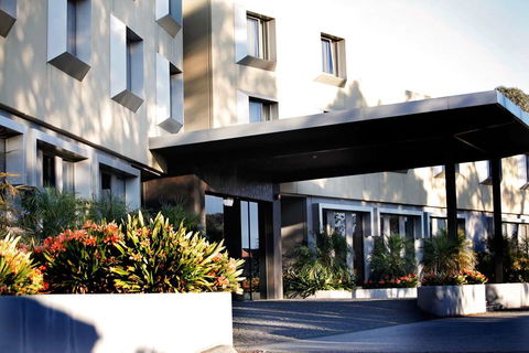 Golden Pebble Hotel - Accommodation Sydney 1