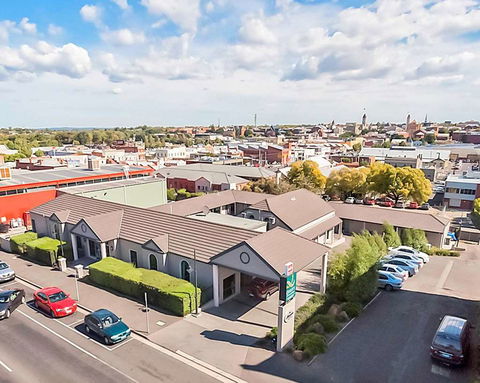Quality Inn & Suites Menzies - Sydney 4u 1