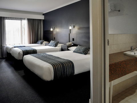 Ibis Styles Adelaide Manor - Sydney 4u 1