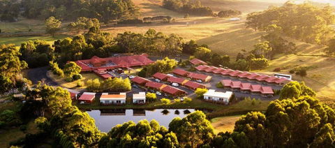 Tall Timbers - Accommodation Sydney 0