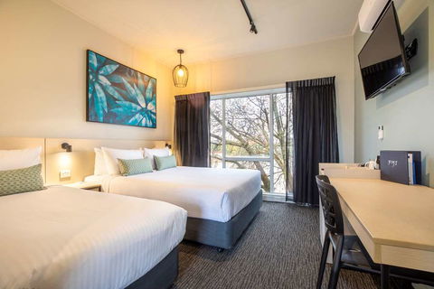 Nightcap At Excelsior Hotel - Sydney 4u 2