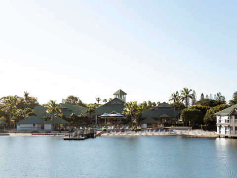 Novotel Sunshine Coast Resort - Sydney 4u 1