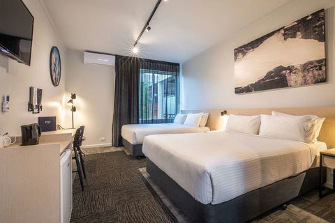 Nightcap at Keysborough Hotel - Accommodation Sydney 5