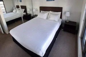 Fleet Lane Apartments - Sydney 4u 3