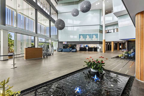 Shangri-La Hotel, The Marina - Sydney 4u 3