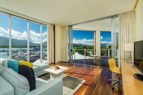 Shangri-La Hotel, The Marina - Sydney 4u 13