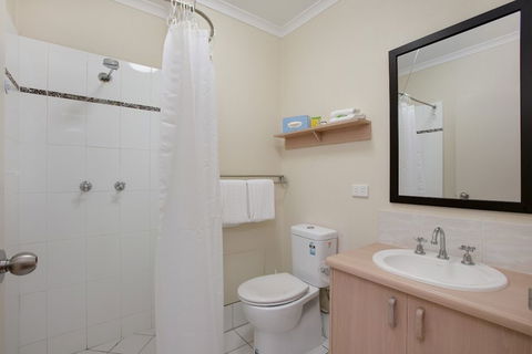 Cairns City Sheridan - Sydney 4u 6