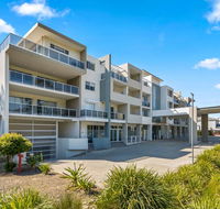 Quality Suites Pioneer Sands - Accommodation Sydney