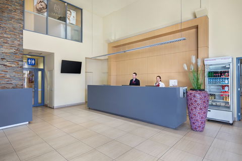 Crowne Plaza Alice Springs Lasseters - Sydney 4u 2