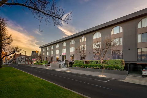 Best Western Plus Travel Inn Hotel - Sydney 4u 0
