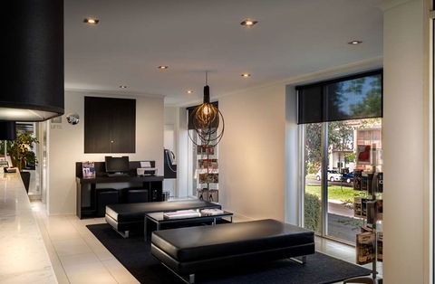 Best Western Plus Travel Inn Hotel - Sydney 4u 2