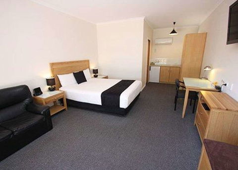 Comfort Inn Lady Augusta - Sydney 4u 1