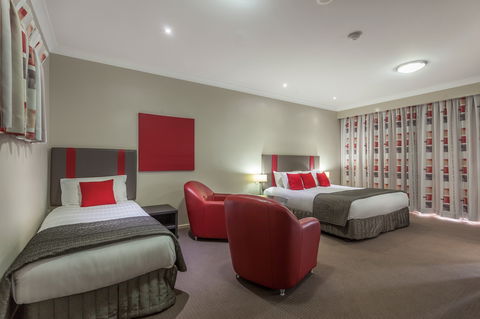 Platinum International - Accommodation Sydney 0