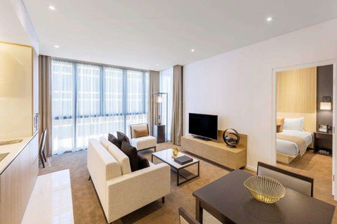 SKYE Suites Sydney - Sydney 4u 2