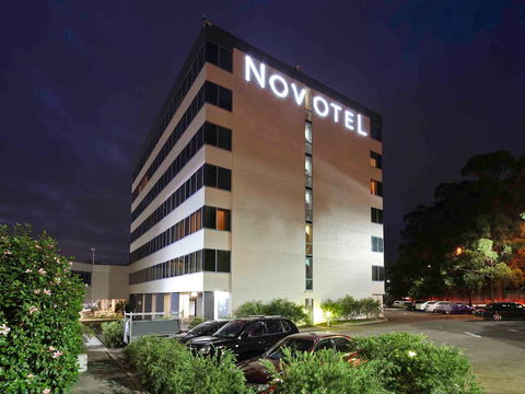 Novotel Sydney Rooty Hill - Sydney 4u 0