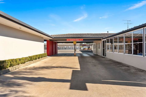 Econo Lodge Moree Spa Motor Inn - Accommodation Sydney 2